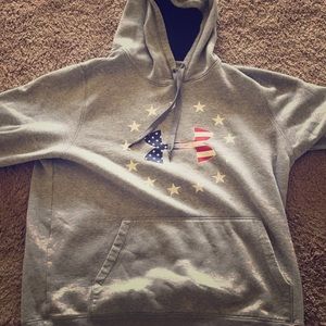 Under armour sweatshirt